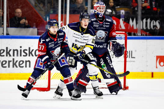 Linköpings Jesper Pettersson och HV71s Tommi Tikka