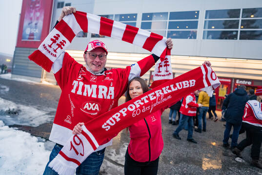 Timråsupportar med halsdukar