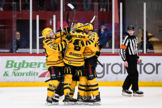 Skellefteås spelare jublar