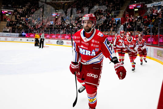 Timrås Robin Hanzl jublar