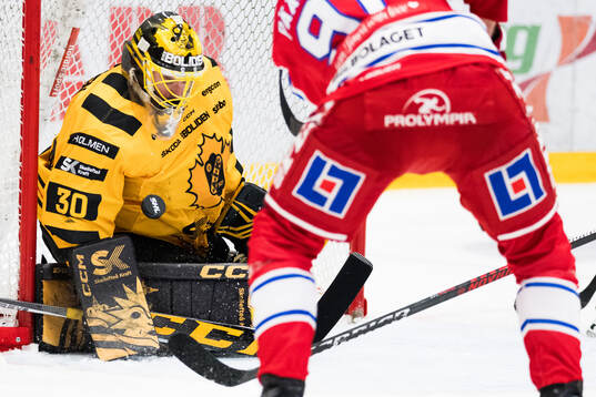 Skellefteås målvakt Gustaf Lindvall och Timrås Magnus