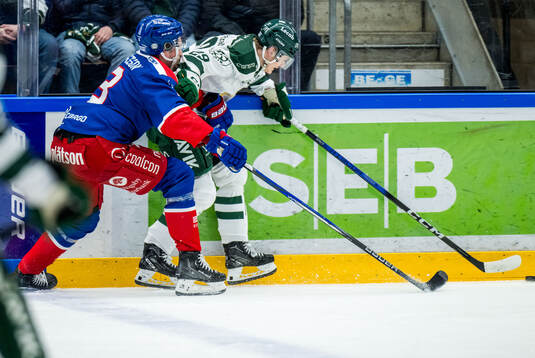 Oskarshamns Rasmus Bengtsson och Färjestads Lucas Forsell