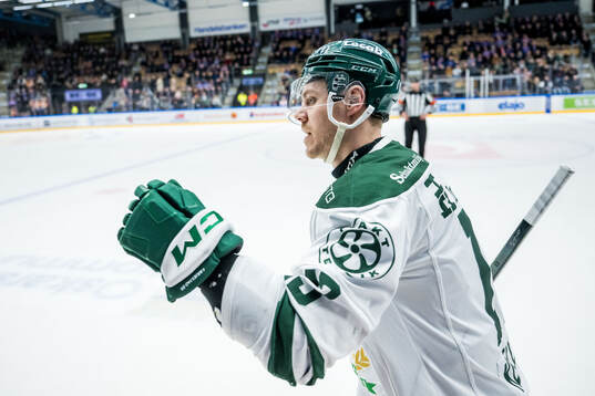 Färjestads Joel Kellman jublar