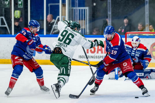 Oskarshamns Rasmus Bengtsson och Färjestads David Tomasek