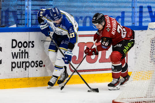 Leksands Marek Hrivik och Malmö Redhawks Teemu Kivihalme