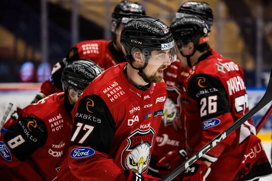 Malmö Redhawks Johan Ivarsson jublar