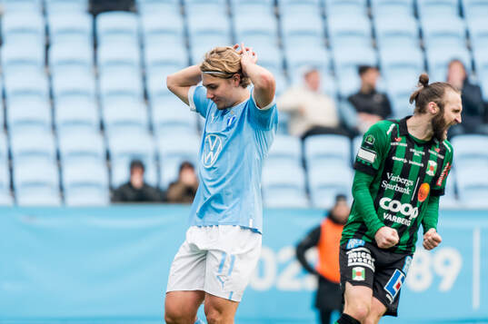 Malmö FFs Sebastian Nanasi deppar
