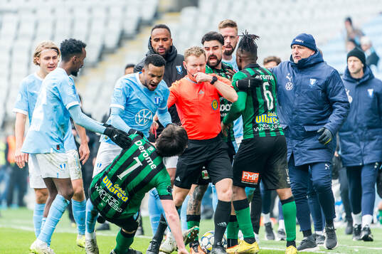 Domare Fredrik Klitte, Malmö FFs Martin Olsson och