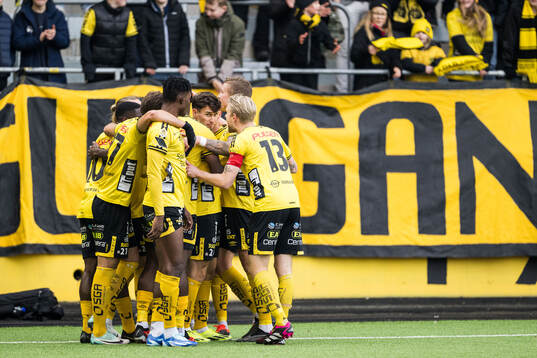 Elfsborgs Simon Hedlund jublar