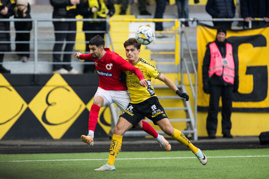Degerfors Elyas Bouzaiene och Elfsborgs Besfort Zeneli