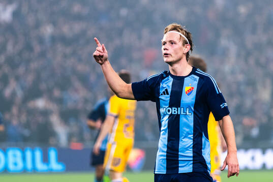 Djurgårdens Tobias Gulliksen jublar