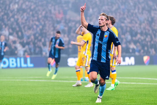 Djurgårdens Tobias Gulliksen jublar