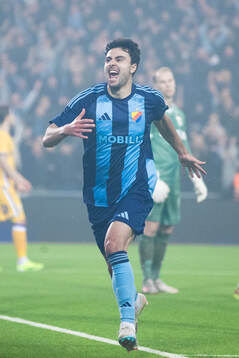 Djurgårdens Deniz Hümmet jublar