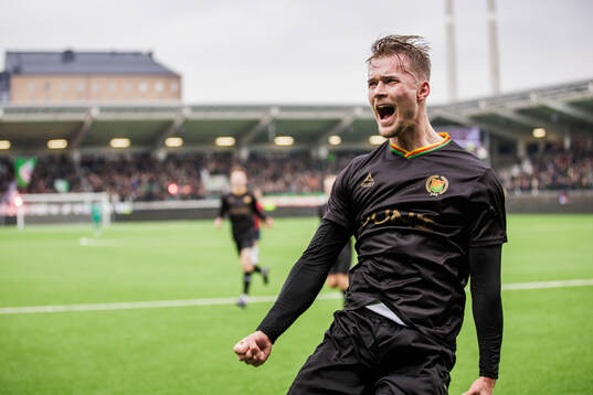 GAISs Alexander Ahl Holmström jublar