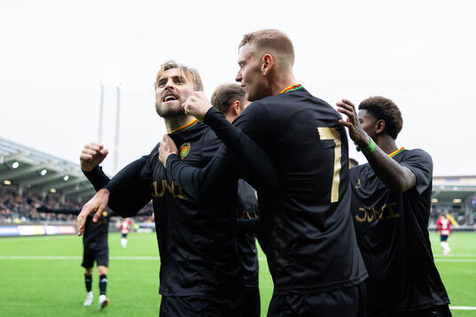 GAIS Jack Cooper-Love jublar ihop med Joackim Åberg