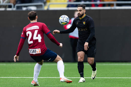 Örgrytes William Svensson och GAIS Mervan Celik