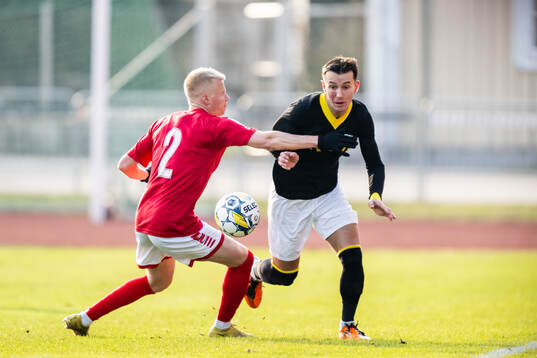 Kalmars Axel Lindahl och AIKs Bersant Celina
