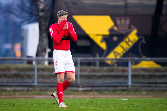 Kalmars Lars Saetra deppar