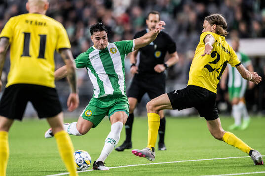 Hammarbys Jusef Erabi och Mjällbys Tom Pettersson