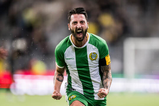 Hammarbys Nahir Besara jublar