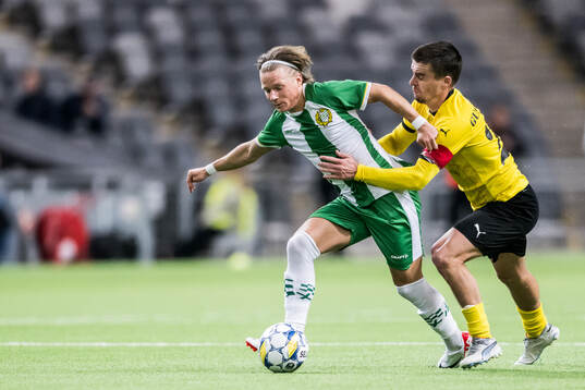 Hammarbys August Mikkelsen och Mjällbys Jesper Gustavsson