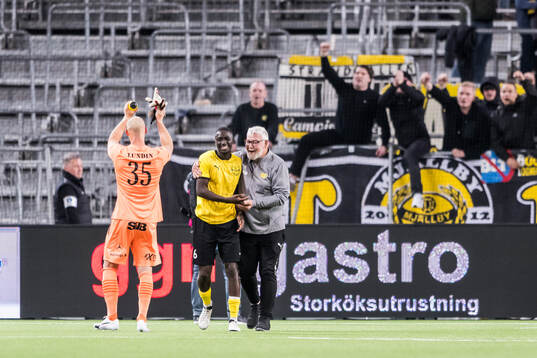 Mjällbys Seedy Imam Jagne jublar