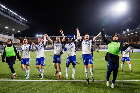 IFK Norrköpings spelare jublar