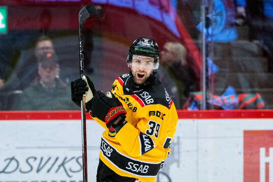 Luleås Pontus Själin jublar