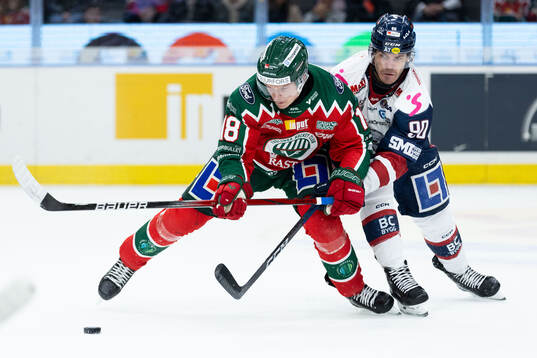 Frölundas Linus Öberg och Linköpings Lance Bouma
