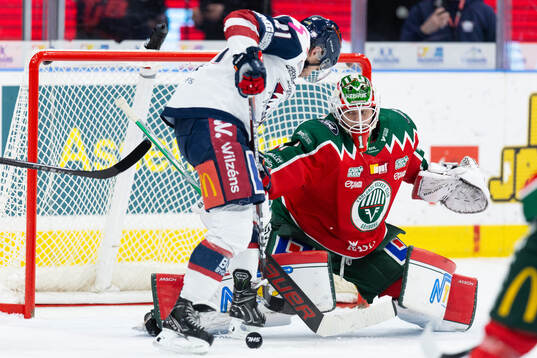 Frölundas målvakt Lars Johansson och Linköpings Broc