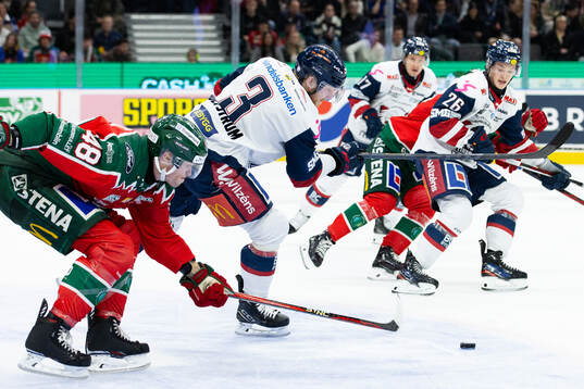 Frölundas Carl Klingberg och Linköpings Linus Hultström