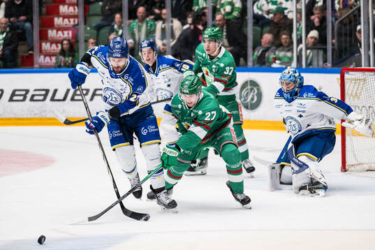 Leksands Marek Hrivik och Rögles Linus Sjödin