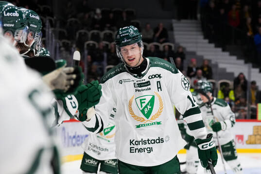 Färjestads Victor Ejdsell jublar