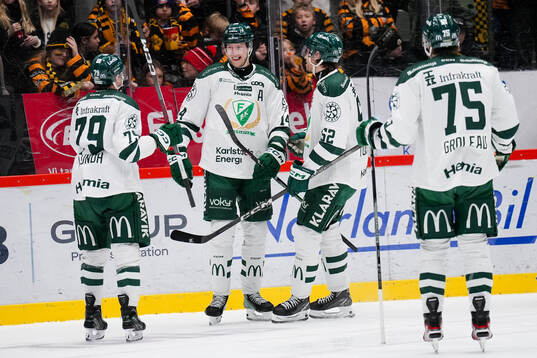 Färjestads Patrik Lundh , Victor Ejdsell och August