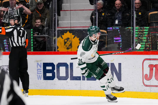 Färjestads Joel Nyström jublar
