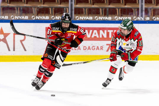 Luleå/MSSKs Lisa Johansson och Frölundas Emilia Vesa
