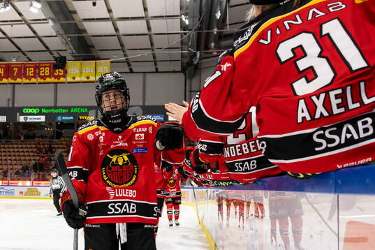 Luleå/MSSKs Lisa Johansson jublar