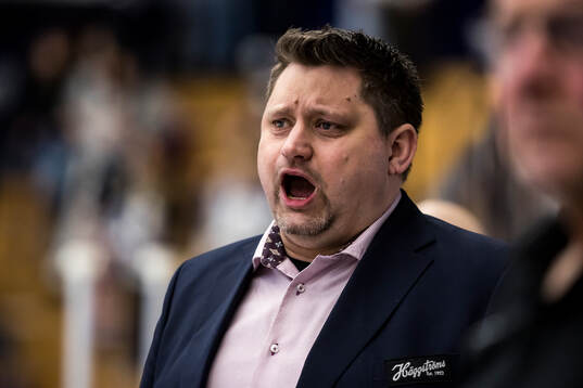 MoDos tränare Mattias Karlin
