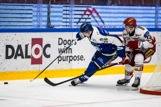 Leksands Patrik Norén och MoDos Kyle Topping