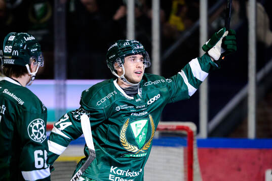 Färjestads Michael Lindqvist jublar