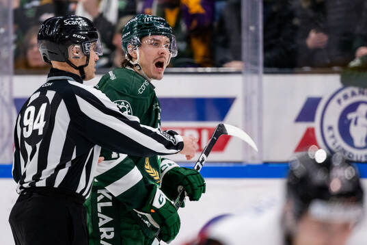 Färjestads Joakim Nygård reagerar
