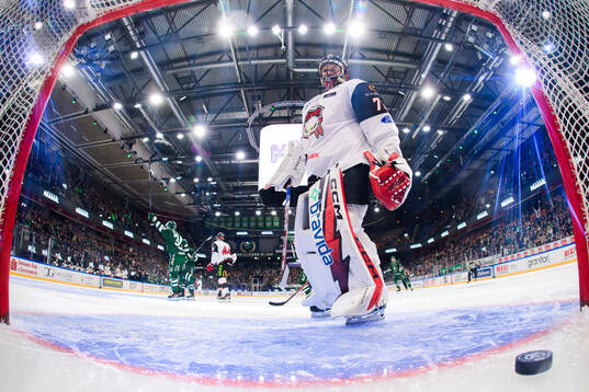 Malmö Redhawks målvakt Daniel Marmenlind deppar