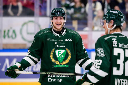 Färjestads Jeremy Salvas Groleau och Magnus Nygren jublar