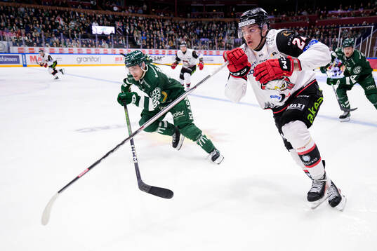 Färjestads Joel Nyström och Malmö Redhawks Anton Wahlberg