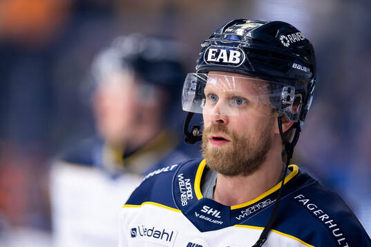 HV71s Mattias Tedenby