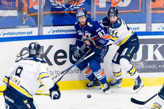 Växjös Robert Rosén och HV71s Hugo Fransson