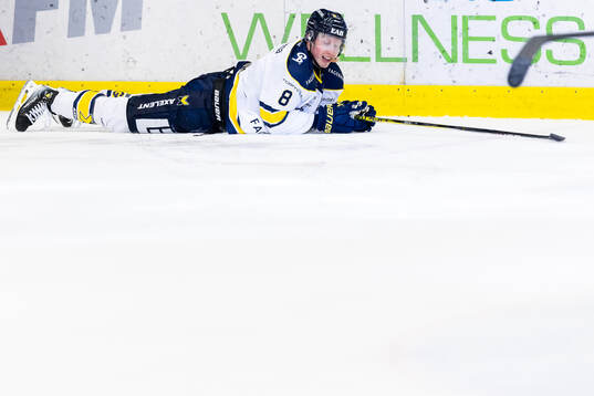 HV71s Colby Sissons deppar