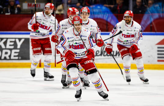 Timrås Joonas Lyytinen jublar