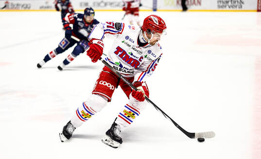 Timrås Anton Lander