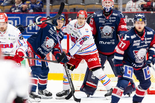 Linköpings Arvid Aronsson och Timrås Joonas Lyytinen